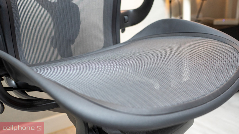 Chức năng của mâm ngồi trên ghế công thái học