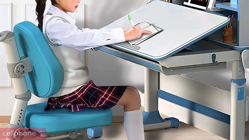 Bộ bàn ghế học sinh thông minh là gì