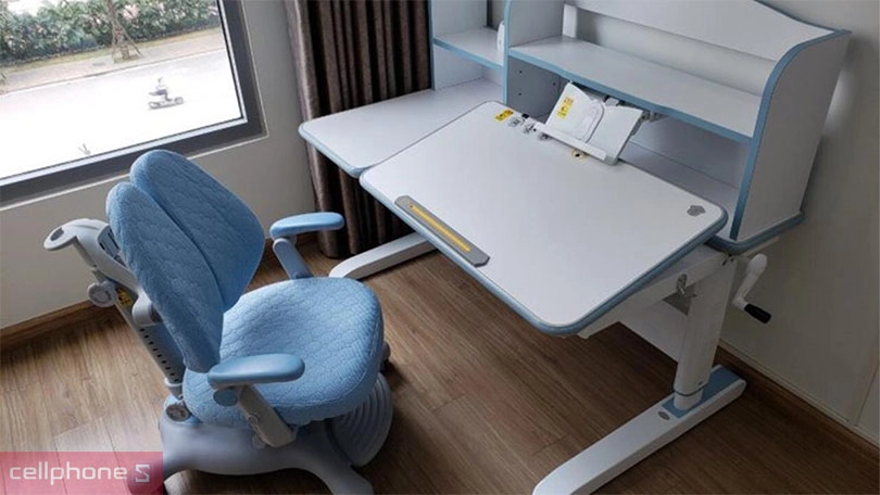 nhược điểm của bàn ghế học sinh thông minh