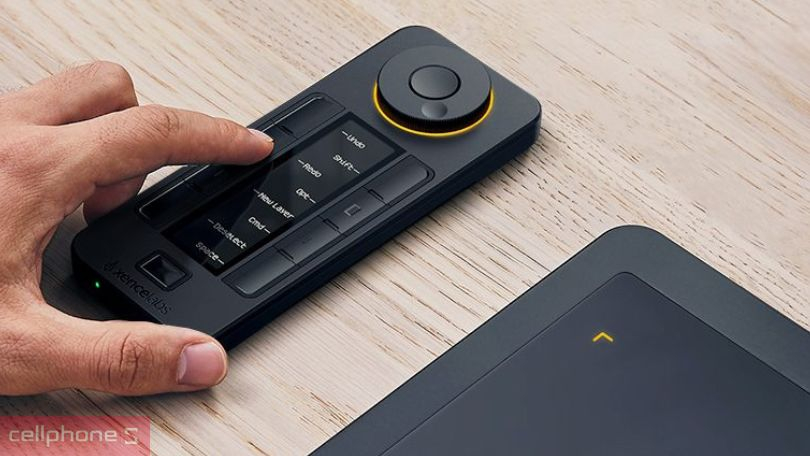 Thiết kế điều khiển remote Xencelabs Quick Keys 