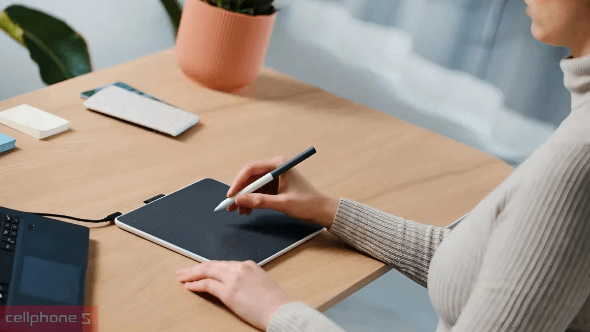 Bảng vẽ điện tử có không gian vùng làm việc rộng rãi
