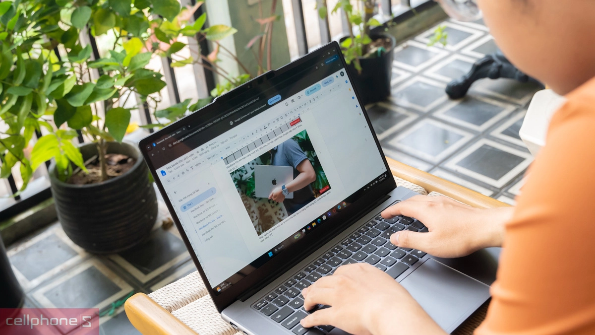 Laptop đáp ứng tốt nhu cầu học tập và làm việc
