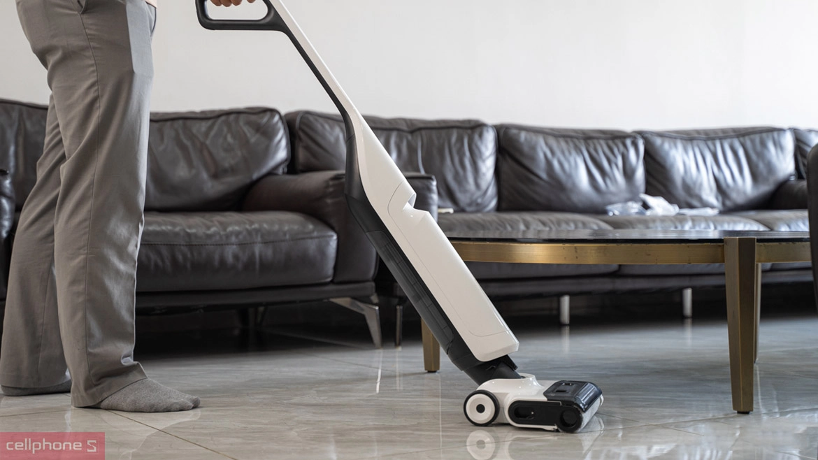 Máy hút bụi cầm tay 