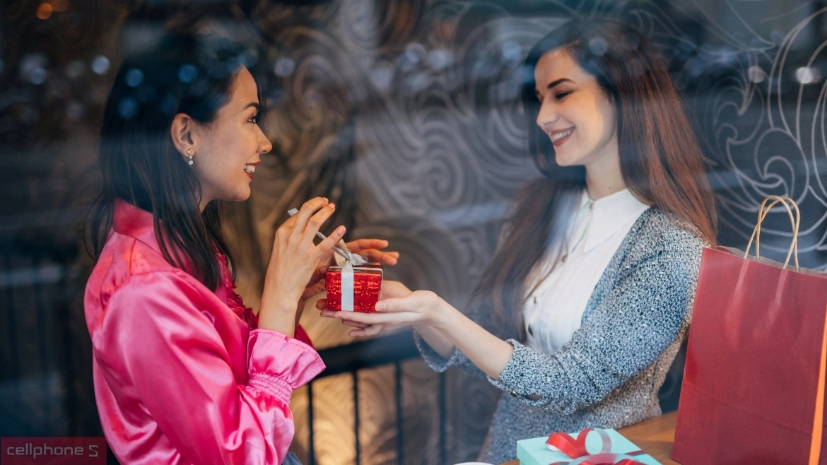 Chọn quà chú trọng chất lượng và thiết kế 