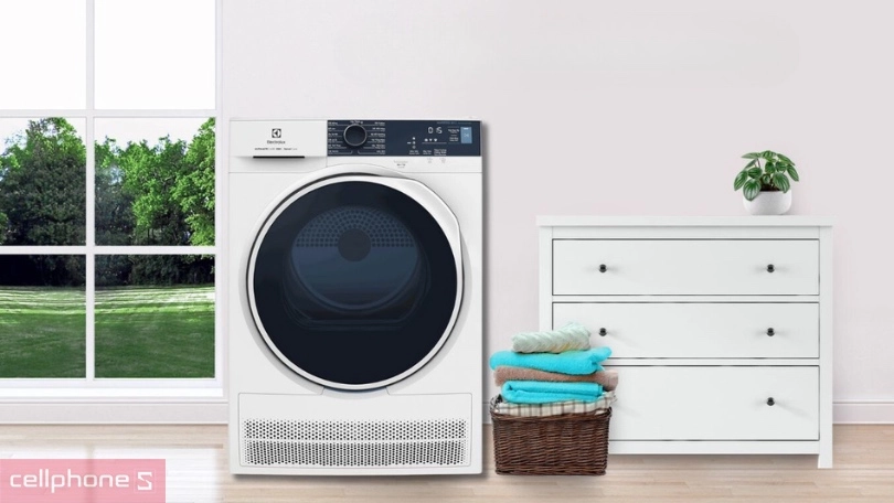 Máy sấy ngưng tụ Electrolux 8kg EDC804P5WB - Sấy khô hiệu quả, tiết kiệm điện năng