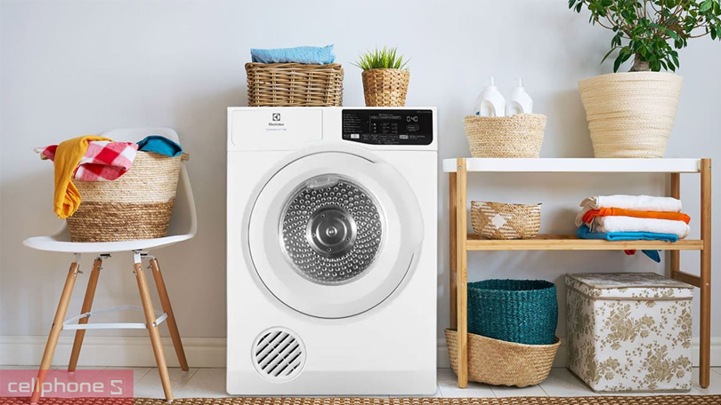 Máy sấy thông hơi Electrolux 7kg EDV705HQWA - Cơ chế sấy giảm nhăn và giảm phai màu ấn tượng
