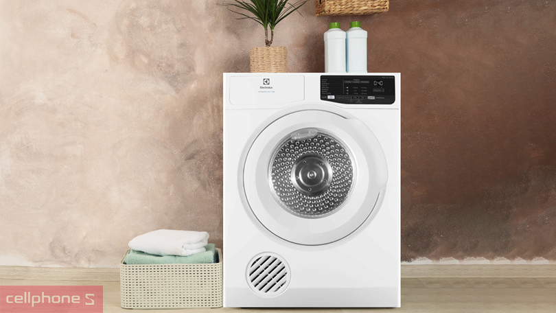 Máy sấy thông hơi Electrolux 7kg EDV705HQWA - Cơ chế sấy giảm nhăn và giảm phai màu ấn tượng