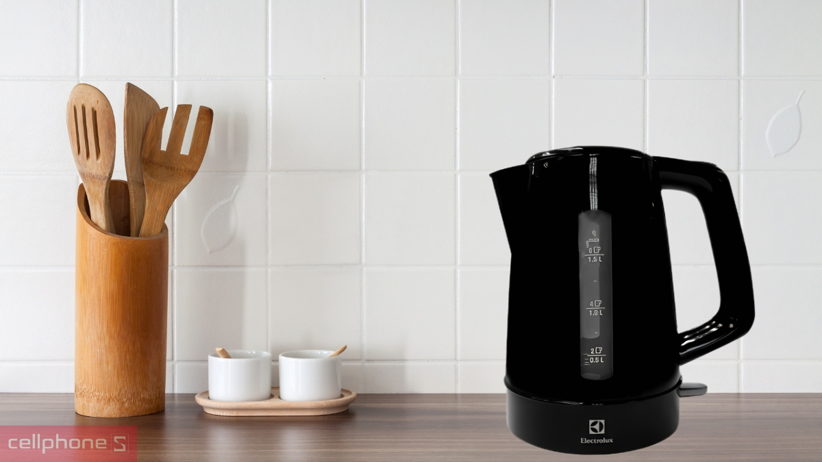 Dung tích ấm đun siêu tốc Electrolux 1.5L EEK1303K