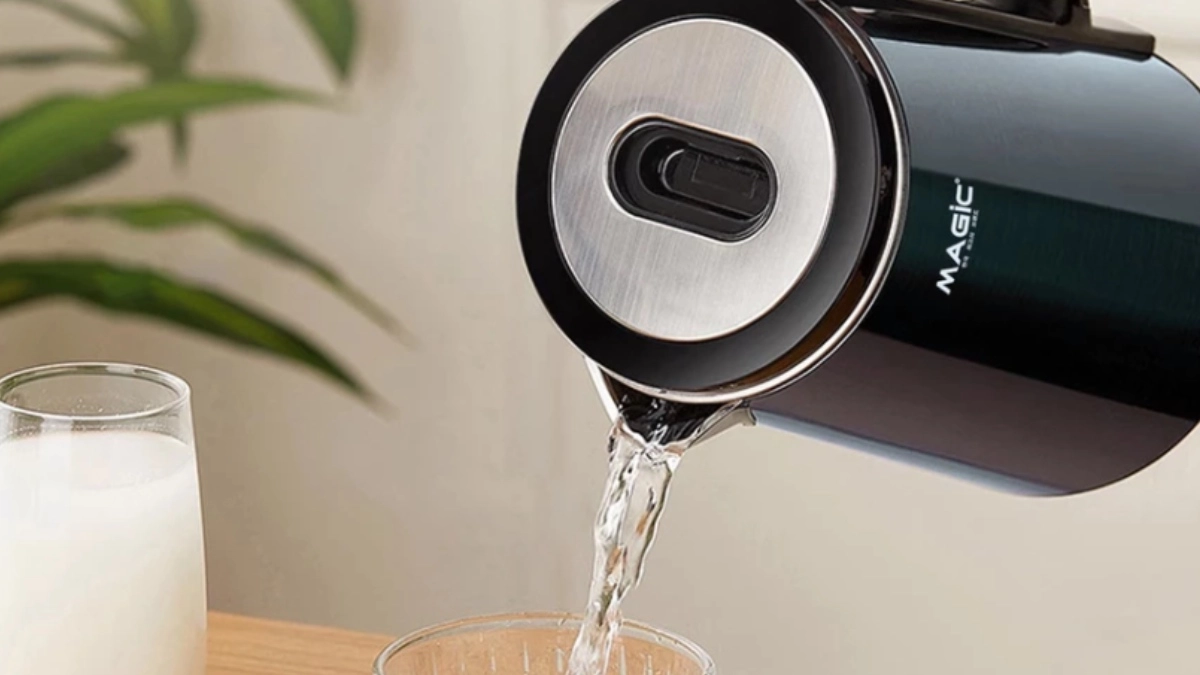 Dung tích ấm siêu tốc Magic A-071