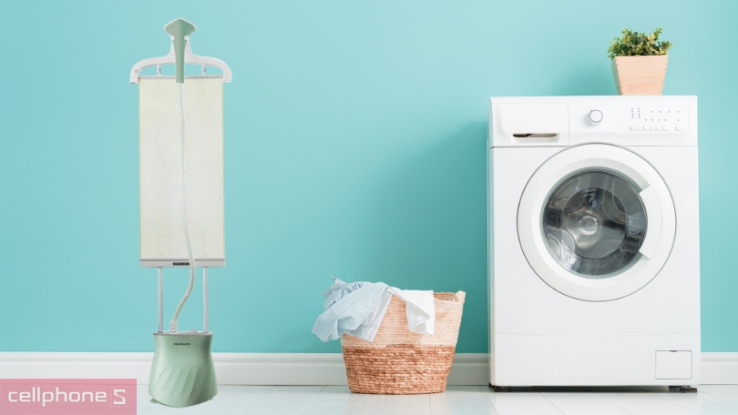 Bàn ủi hơi nước đứng BlueStone GSB-3947 - Ủi nhanh tiện lợi, an toàn