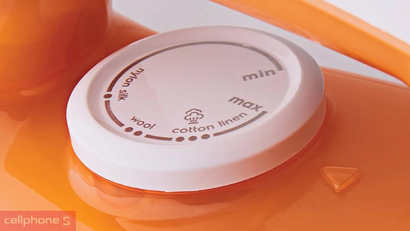 Cách dùng bàn ủi hơi nước Electrolux EasyLineTM ESI4007