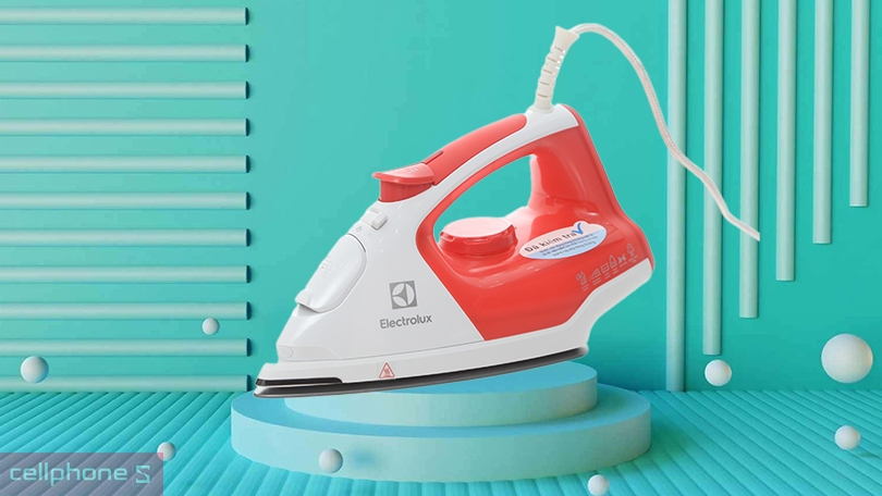 Vì sao nên mua bàn ủi hơi nước Electrolux ErgoSteam ESI5116