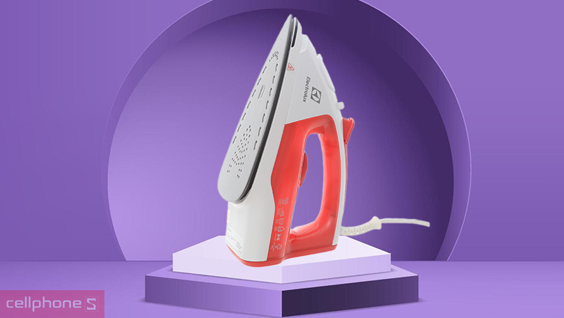 Công suất bàn ủi hơi nước Electrolux ErgoSteam ESI5116