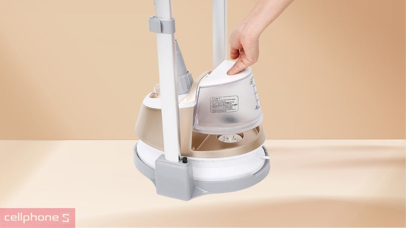 Bàn là hơi nước đứng Kangaroo KG75B6 - Làm phẳng đồ nhanh chóng, dung tích bình chứa lớn