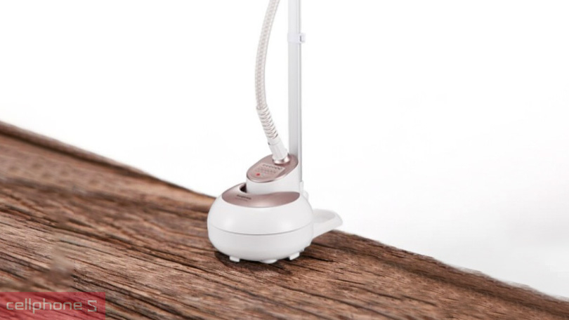 Bàn là hơi nước đứng Kangaroo KG75B01 – Mạnh mẽ, phẳng phiu quần áo