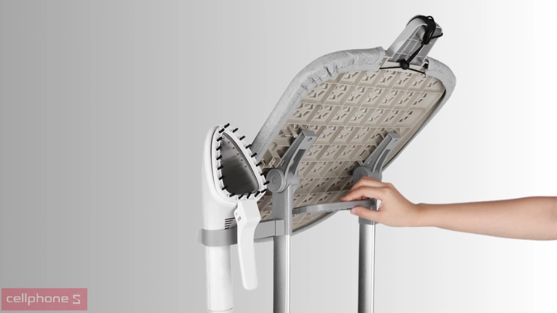 Bàn ủi hơi nước đứng Kangaroo KG75B8 - ủi phẳng mọi loại quần áo với công suất 1580W 