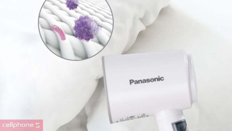 Bàn ủi hơi nước cầm tay Panasonic NI-GHD015WRA 1300W tiện ích, hiện đại