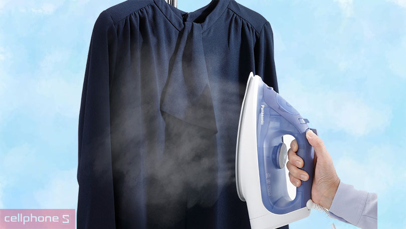 Công suất bàn ủi hơi nước Panasonic NI-S430GRA 2300W