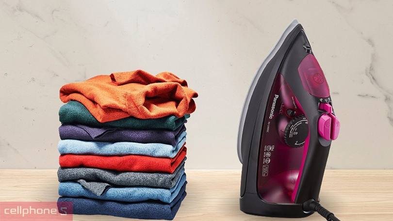 Lý do nên mua bàn ủi hơi nước Panasonic NI-U400CPRA 2300W là gì?