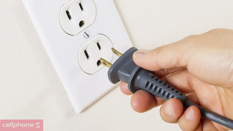 Hướng dẫn chi tiết cách dùng bàn ủi hơi nước Panasonic NI-U400CPRA 2300W