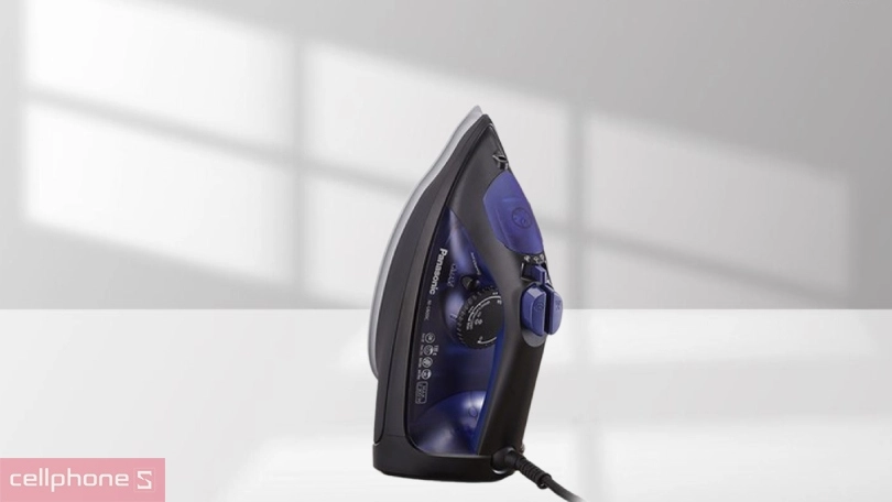 Bàn ủi hơi nước Panasonic NI-U600CARA 2300W – Ủi đồ nhanh và hiệu quả