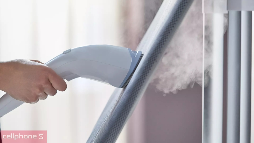 Bàn ủi hơi nước đứng Philips GC625/29 2400W: công suất mạnh mẽ, mặt đế OptimalTEMP