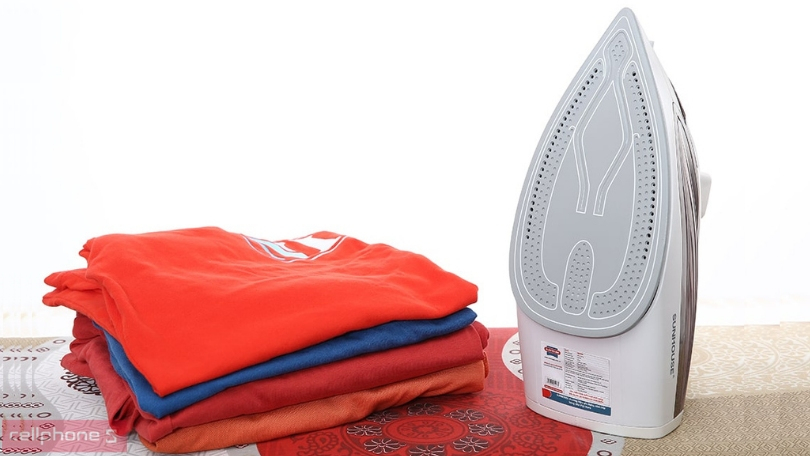 Công suất bàn ủi hơi nước Sunhouse SHD2066