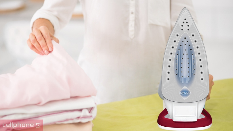 Công suất bàn ủi hơi nước Tefal FV5717E0