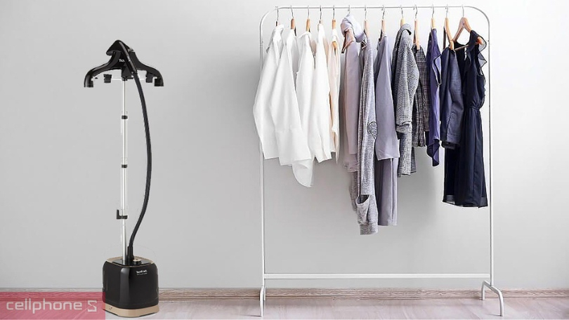 Bàn ủi hơi nước đứng – Những lợi ích tuyệt vời
