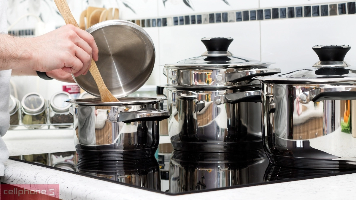 Các tiện ích thông minh được tích hợp trên bếp điện từ hồng ngoại