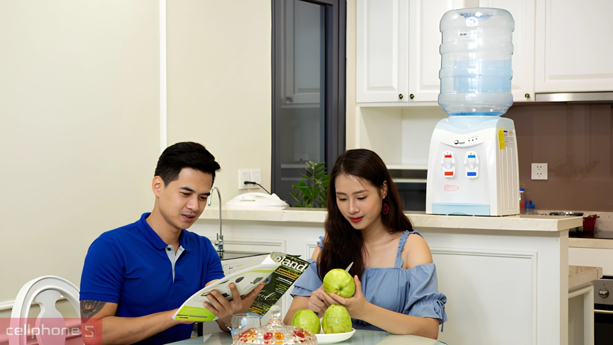 Kích thước cây nước nóng lạnh để bàn mini FujiE WD1080E