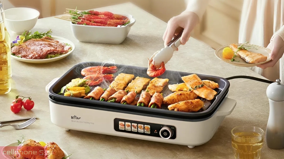 Thiết kế hiện đại của bếp nướng điện Bear GR-4H15C