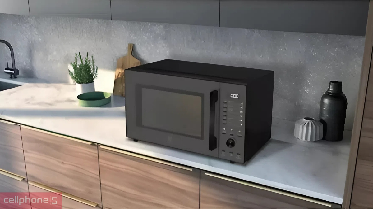 Công nghệ ComboGrill gia nhiệt nhanh trên Lò vi sóng có nướng Electrolux 30L EMG30D22BM