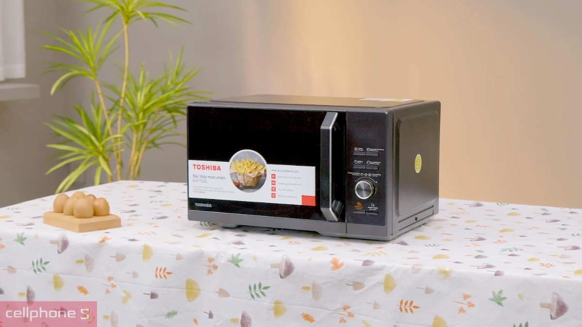 Khoang lò dung tích 27L của Lò vi sóng có nướng Toshiba 27L MW3-AC27PE(BM)VN