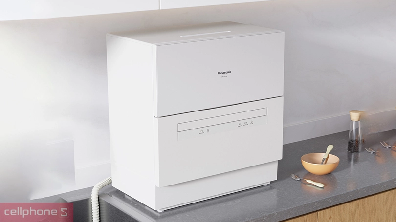 Máy rửa bát Panasonic NP-TH1WEVN - Loại bỏ mọi vết bẩn cứng đầu và tiêu diệt tới 99% vi khuẩn