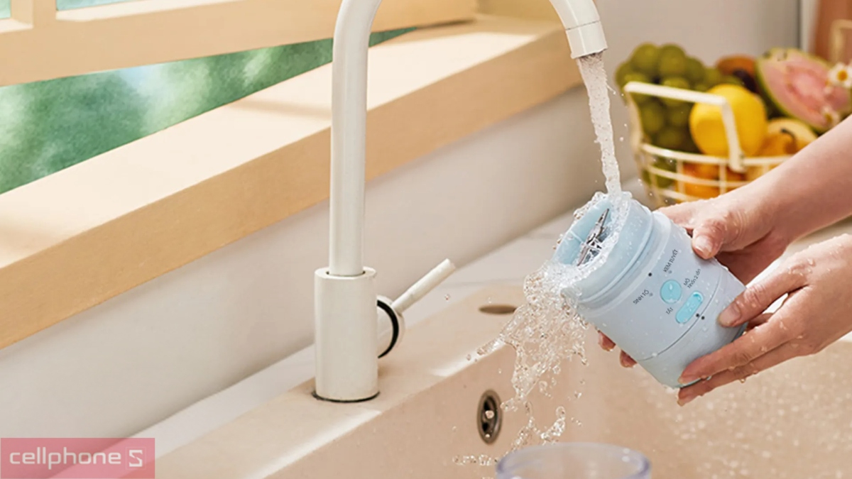 Khả năng vận hành an toàn, dễ vệ sinh của máy xay sinh tố và làm kem đá bào Magic Eco AC-180