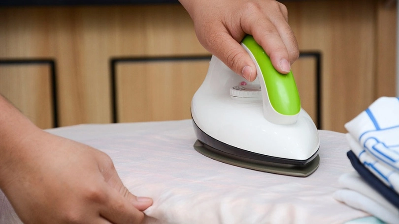 Hướng dẫn sử dụng bàn ủi khô Panasonic NI-317TXRA 1000W