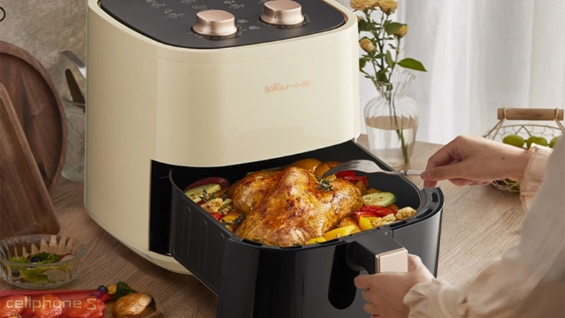 Nồi chiên không dầu Bear 4.5 lít QZG-E12H9 - Thiết kế trang nhã, công suất vận hành lớn