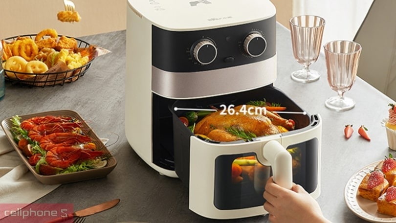 Nồi chiên không dầu Bear 6.5 lít QZG P15L6 thả ga nấu nướng với dung tích lên đến 6.5 lít