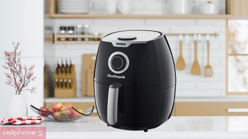 Nồi chiên không dầu Bluestone 5.5 lít AFB 5871 dễ dàng chiên, nướng với dung tích 5.5 lít
