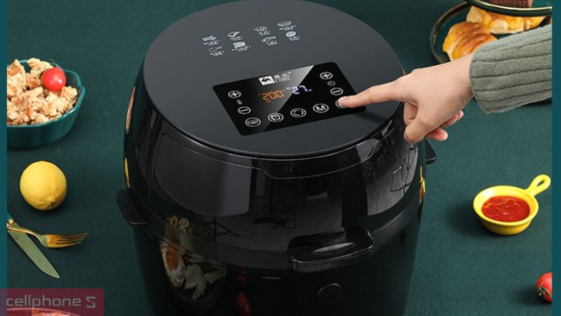Nồi chiên Camel có nút nhấn dễ dàng sử dụng