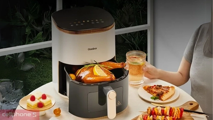 Dung tích nấu lên tới 5L, lý tưởng để chế biến được cùng lúc nhiều món ăn