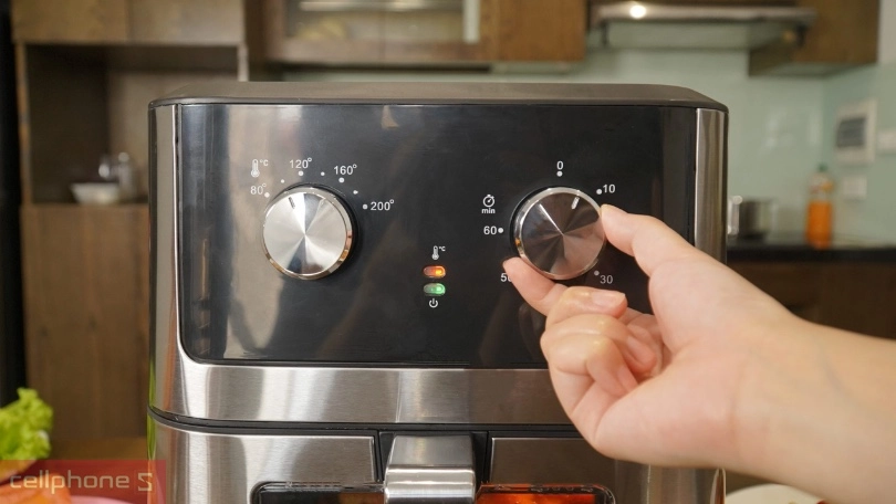 Khả năng điều khiển, tuỳ chỉnh của nồi chiên không dầu Rapido RAF-8.0M 8 lít