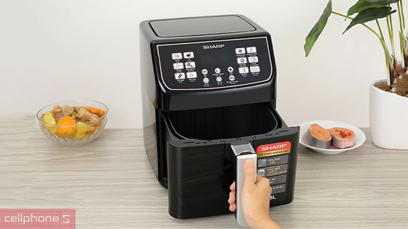 Nồi chiên không dầu Sharp KF-AF55EV-BK 5.5 lít - An toàn sử dụng, hạn chế dầu mỡ