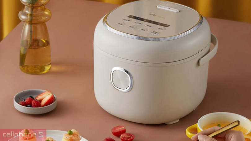 Dung tích và công suất nồi cơm điện Bear 2 lít DFB-P20H1