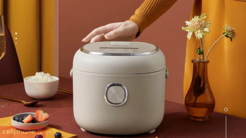 Bảng điều khiển cảm ứng dễ sử dụng, tích hợp hẹn giờ với 6 mức độ lên đến 12h