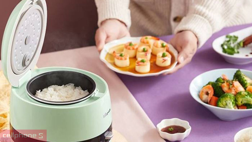 Thiết kế nồi cơm điện mini Bear DFB-B12K2 1.2L