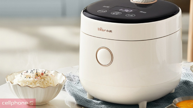 Thiết kế và dung tích nồi cơm điện mini Bear 1.6L DFB-C16K1