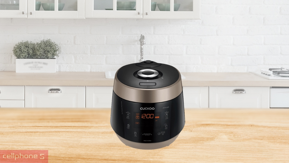 Nồi cơm điện tử áp suất Cuckoo giúp cơm chín nhanh và dẻo