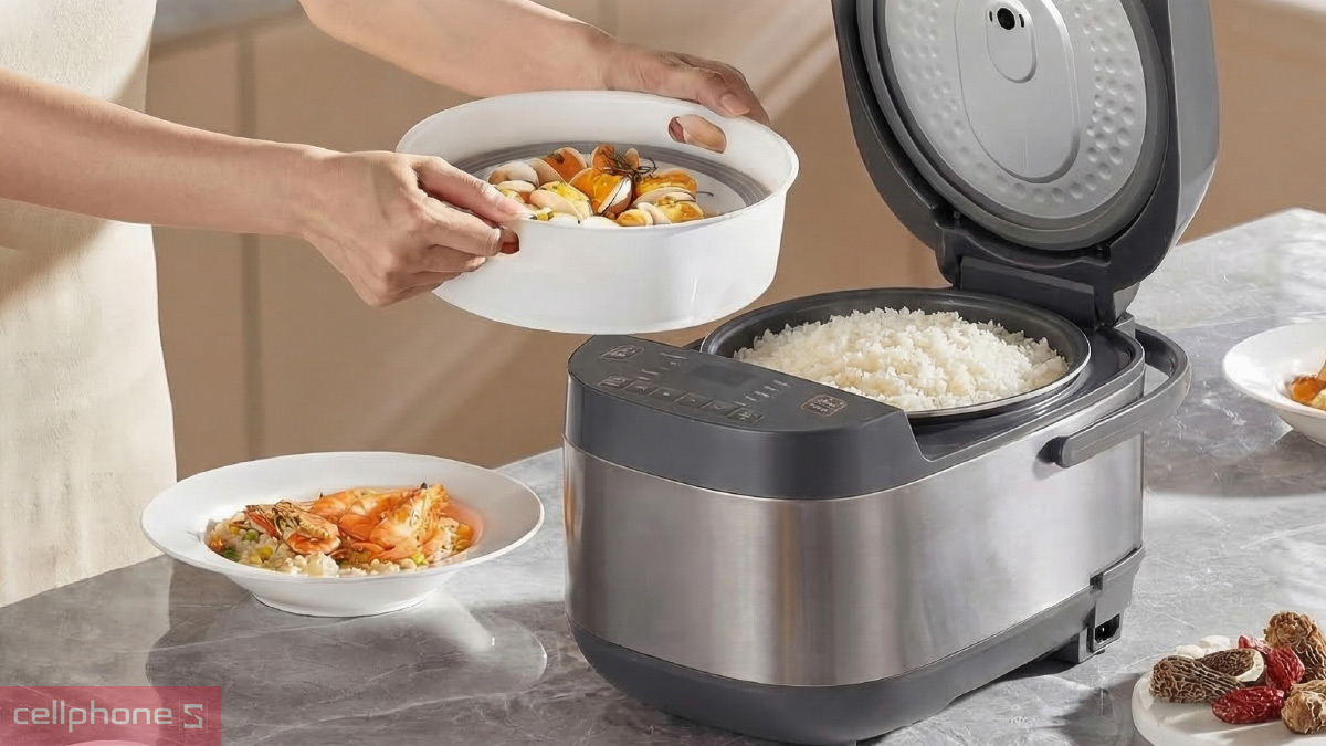 Dung tích nồi cơm điện FujiHome RC18G